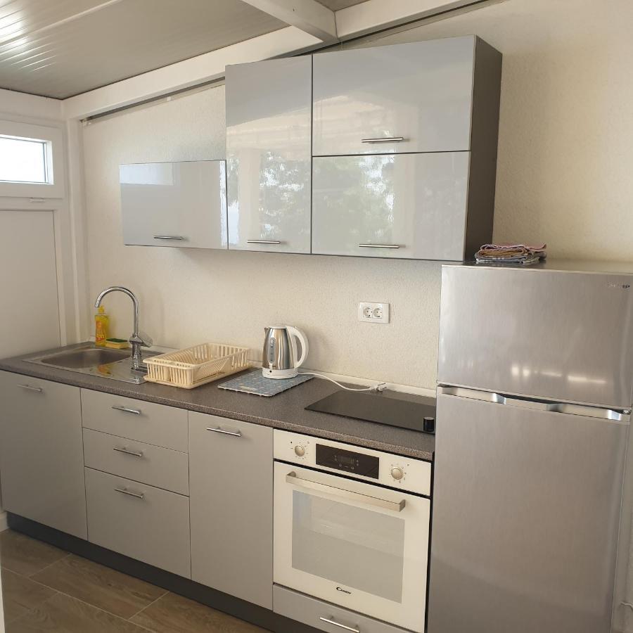 "Azzurra Apartments Molunat Extérieur photo